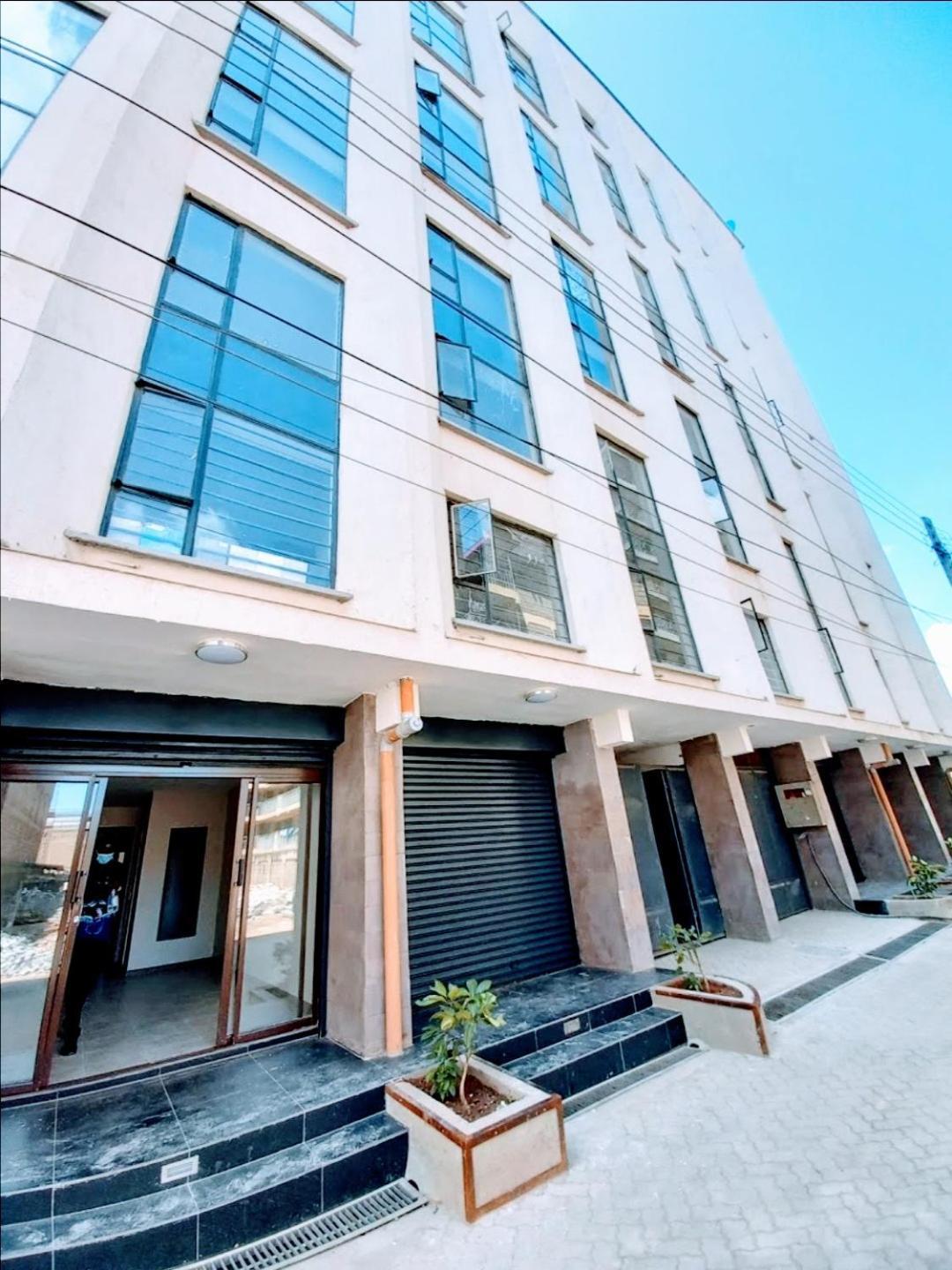 ナイロビLovely & Cozy Compact Studio Near Airport With Rooftop Viewアパートメント エクステリア 写真