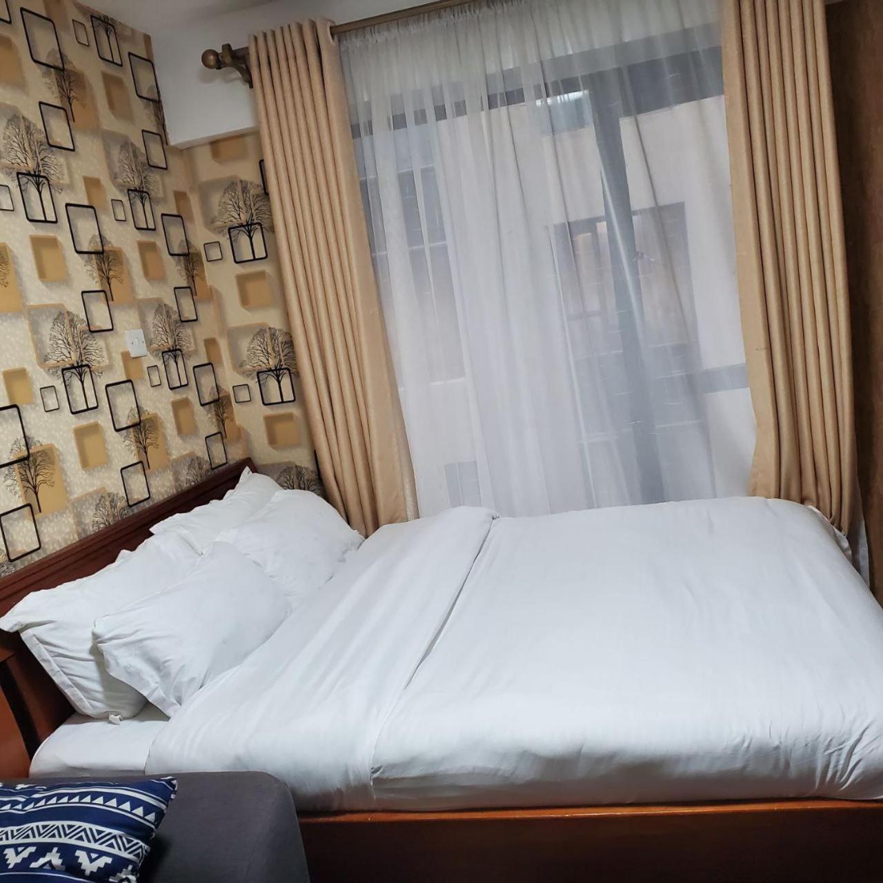 ナイロビLovely & Cozy Compact Studio Near Airport With Rooftop Viewアパートメント エクステリア 写真